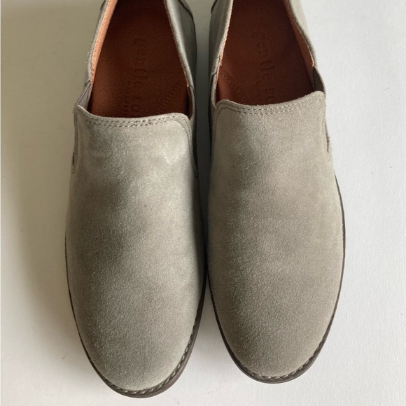 Gentle Souls Grey Suede Genuine Leather Rubber Outsole Loafers size 7 - Picture 6 of 14